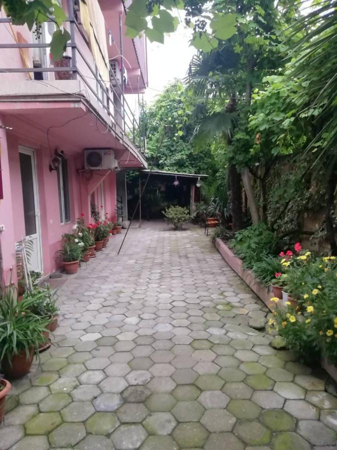 Guest House Saba Batumi Exterior photo